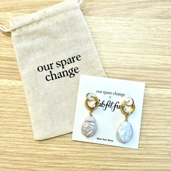 Our Spare Change Isla Pearl Drop Earrings Goldtone Hoops FabFitFun Collab New - Picture 1 of 8